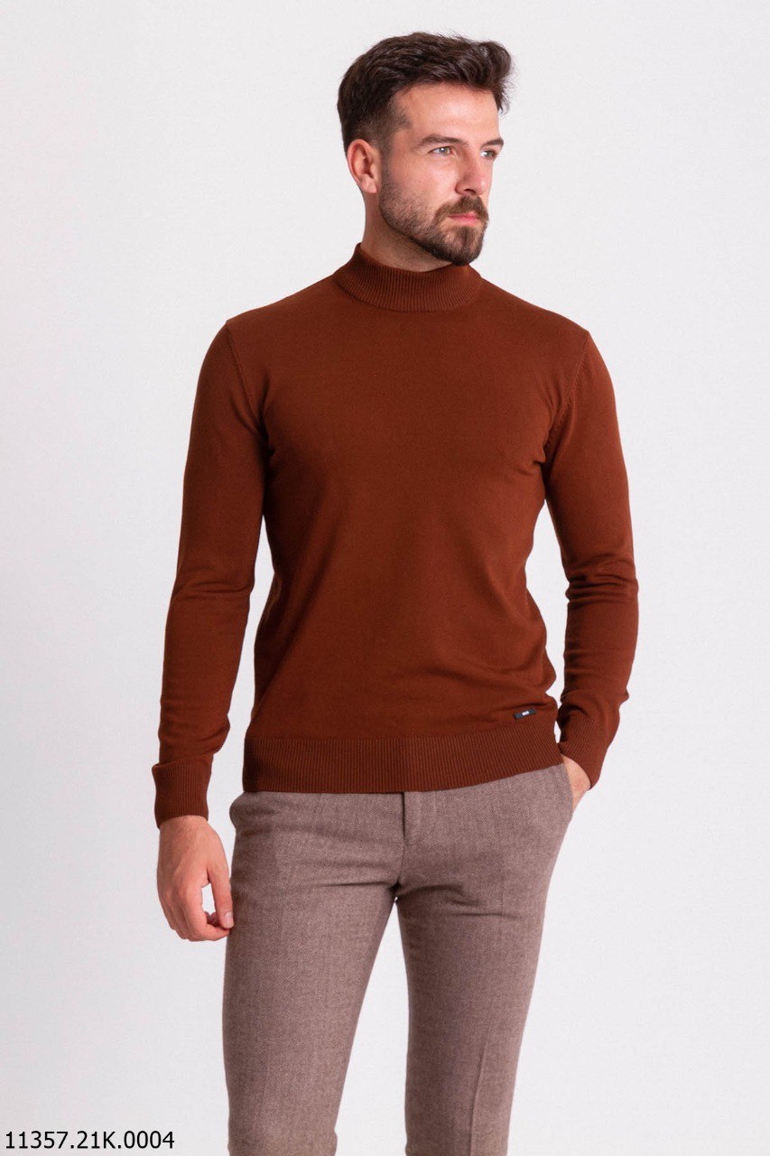 Светр гольф теракотовий однотонний MCR