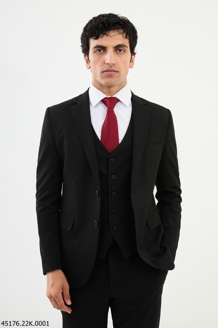Костюм трійка чорний однотонний MCR