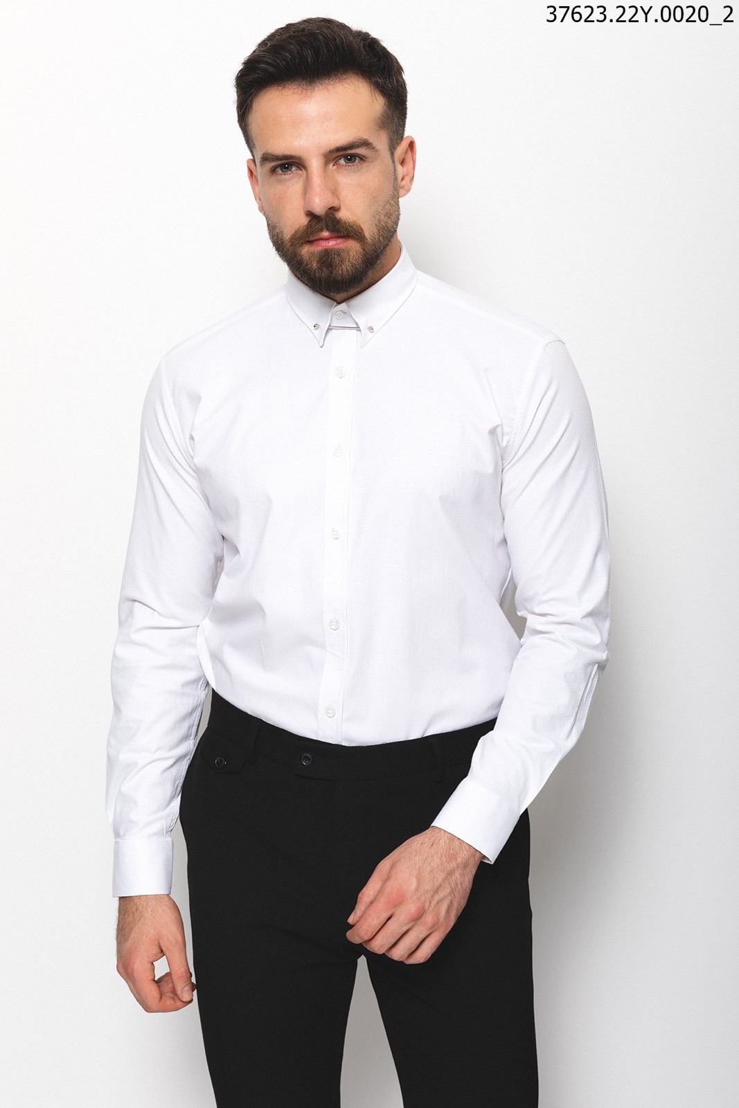 Сорочка біла текстурна з шпилькою MCR