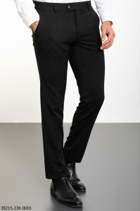 Фото товара Брюки чорні однотонні плотна тканина MCR, артикул: 38215 Брюки