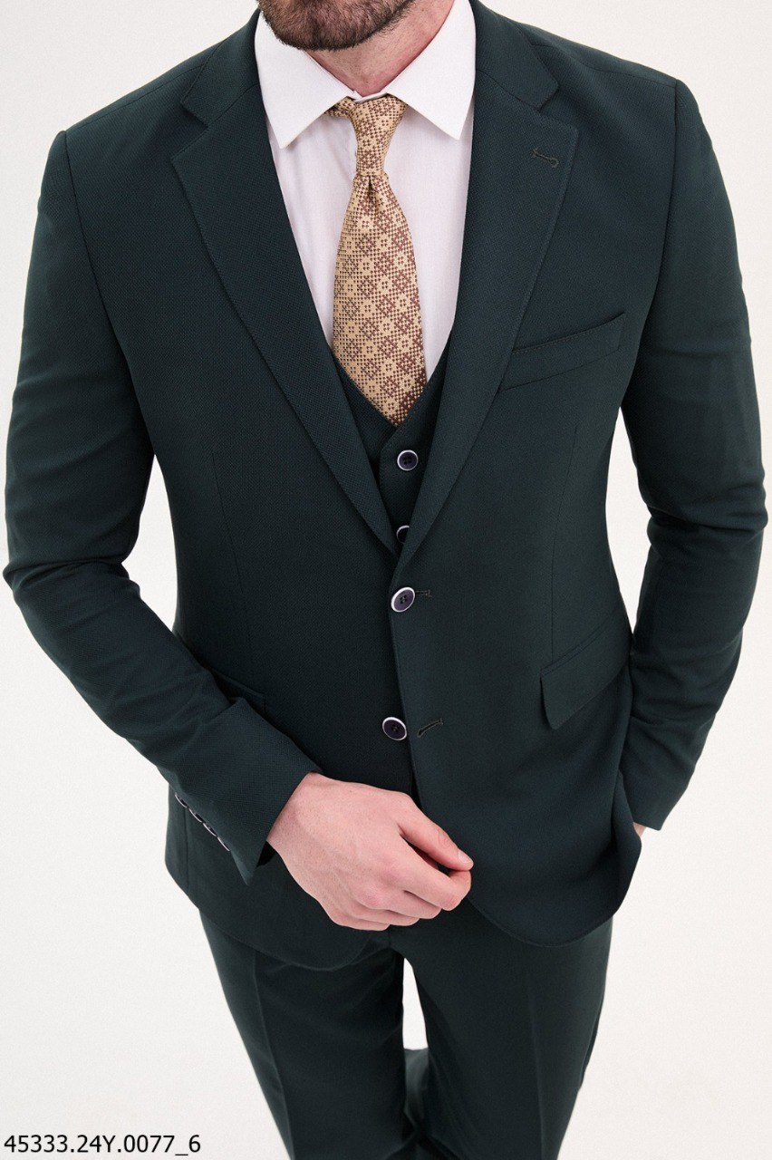 Костюм  зелений  однотонний трійка MCR 45201-2