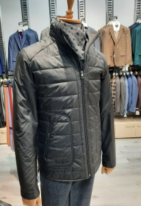 Фото товара Куртка демісезонна чорна MAIKLEN, артикул: 1624212 Куртки