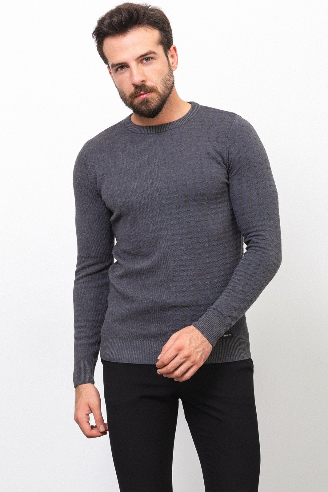 Светр сірий в візерунок  MCR