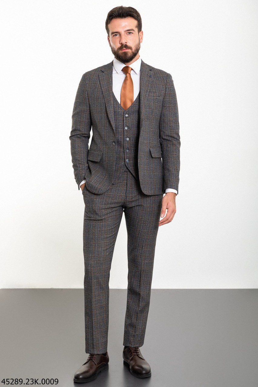 Костюм  сірий в синю та коричневу клітинку MCR