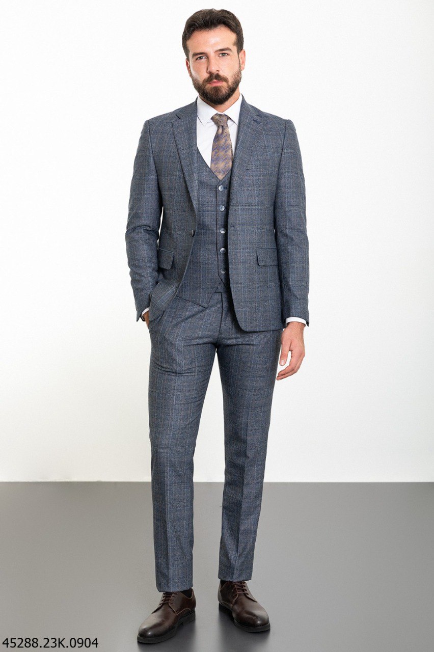 Костюм блакитно-синій в клітинку MCR
