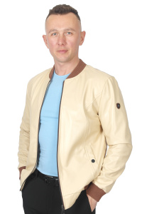 Фото товара Ветровка світло-бежева екошкіра MCR, артикул: 39511 Вітровки