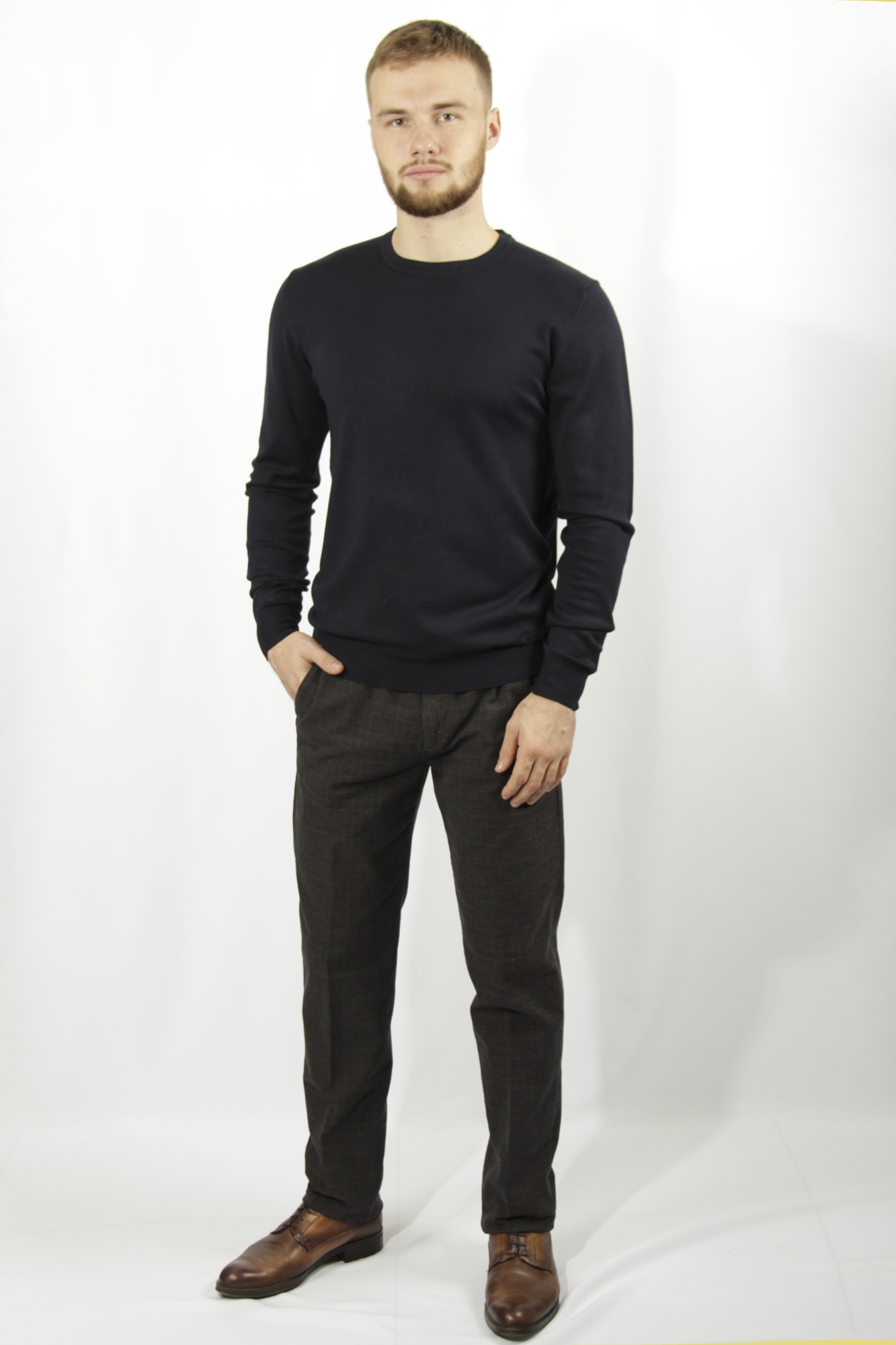 Свитер тёмно-синий SORBINO