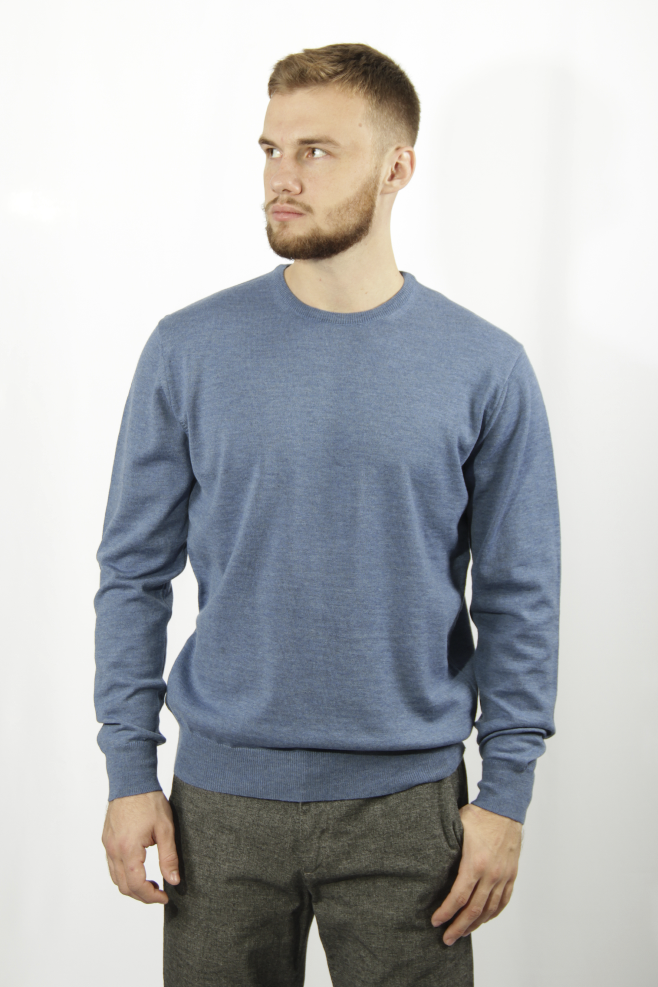 Свитер голубой однотонный IL. GRANCHIO